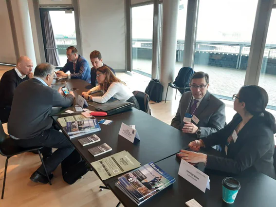 Sócio Ramon Fernandez representa Mourão Campos em viagem à Inglaterra para lançamento de guia 2 2