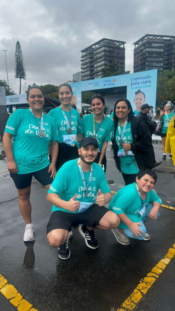 Carol Ana Julia Larissa Karol Jefferson 1